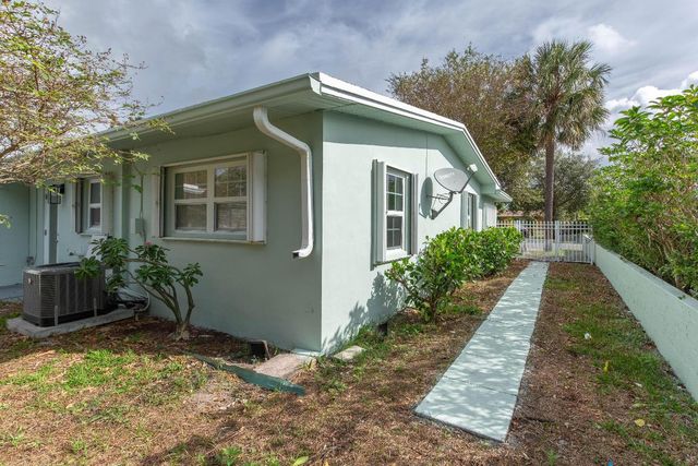 405 NE 24th Avenue, Pompano Beach, FL 33062