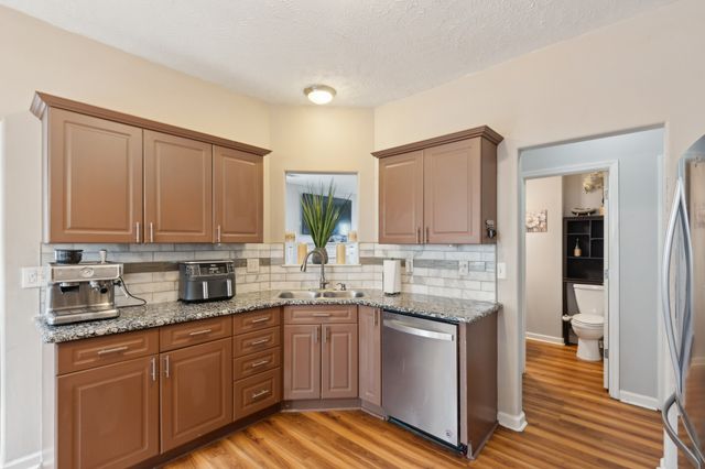 4277 Sandstone Dr, Antioch, TN 37013