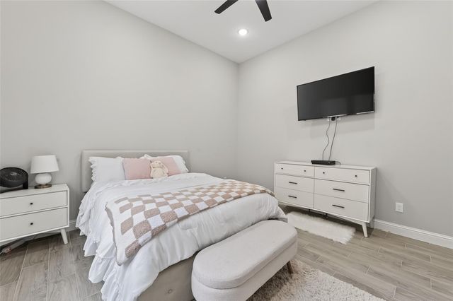 87 Waterford Way, Montgomery, TX 77356