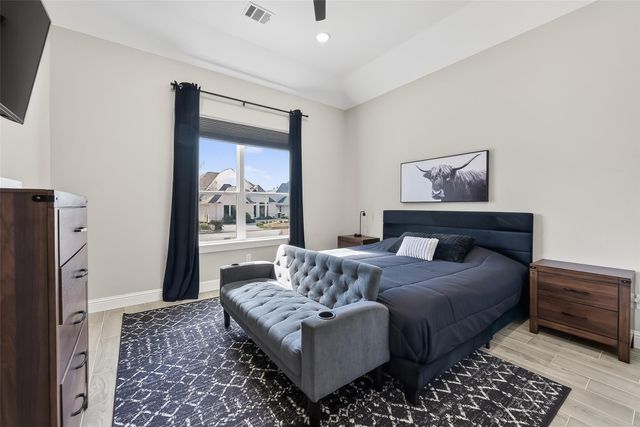 87 Waterford Way, Montgomery, TX 77356