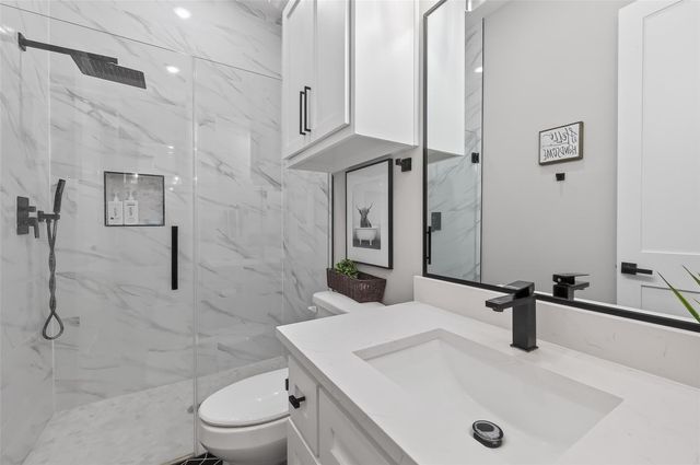 87 Waterford Way, Montgomery, TX 77356