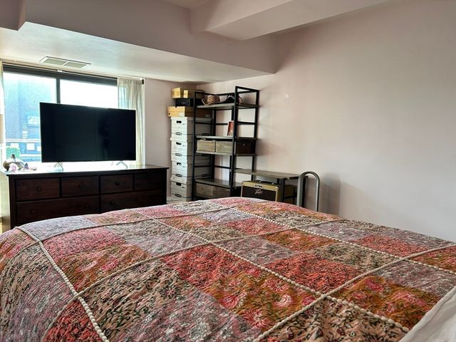 1243 Beacon 6E, Brookline, MA 02445