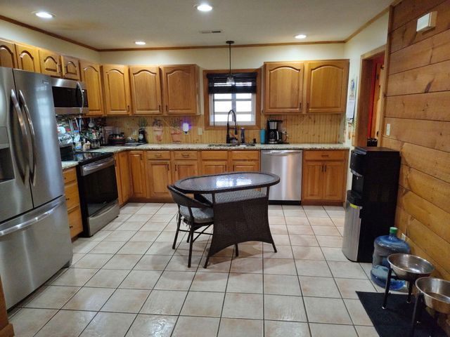 215 Old Log Lick Road, Winchester, KY 40391