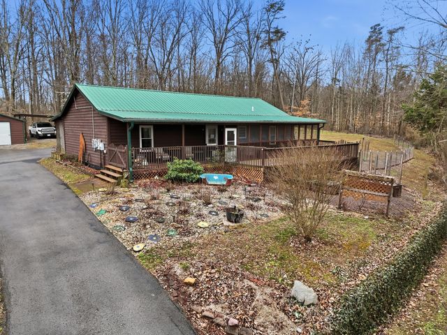 215 Old Log Lick Road, Winchester, KY 40391