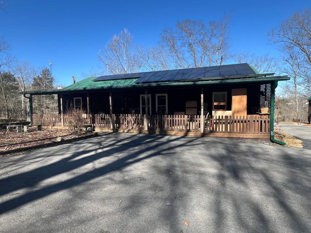 215 Old Log Lick Road, Winchester, KY 40391