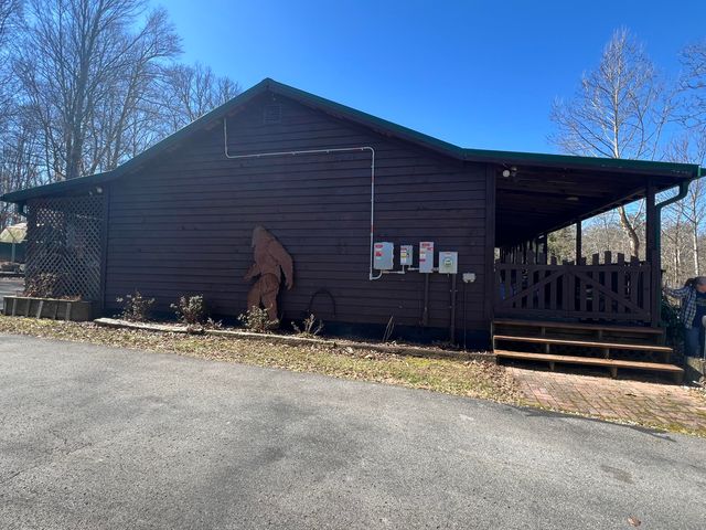 215 Old Log Lick Road, Winchester, KY 40391