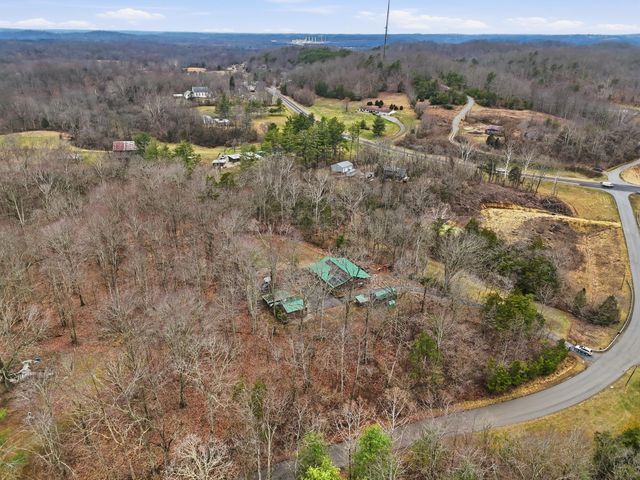 215 Old Log Lick Road, Winchester, KY 40391