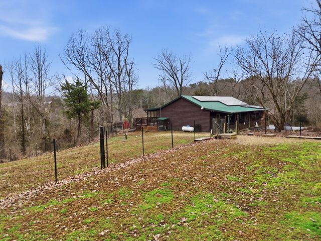 215 Old Log Lick Road, Winchester, KY 40391