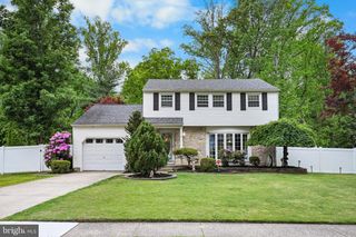 4 RIVER BIRCH RD, Blackwood, NJ 08012