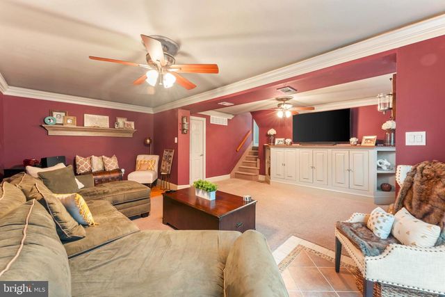 992 JAMISON ST, Warwick, PA 18974