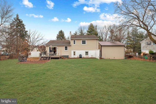 992 JAMISON ST, Warwick, PA 18974