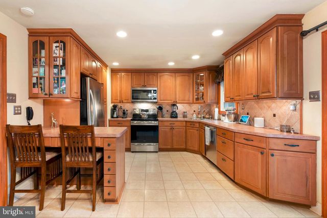 992 JAMISON ST, Warwick, PA 18974