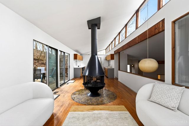 3595 Cooper Road, Blue Ash, OH 45241