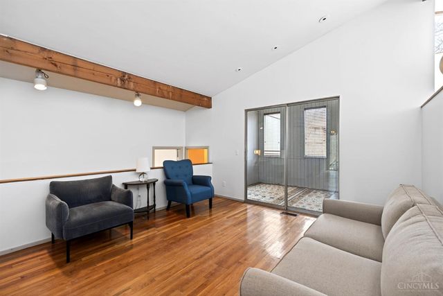 3595 Cooper Road, Blue Ash, OH 45241