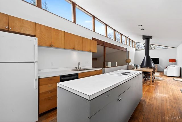 3595 Cooper Road, Blue Ash, OH 45241