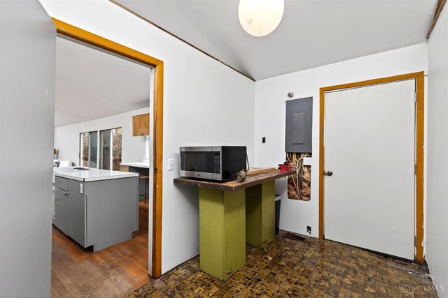 3595 Cooper Road, Blue Ash, OH 45241