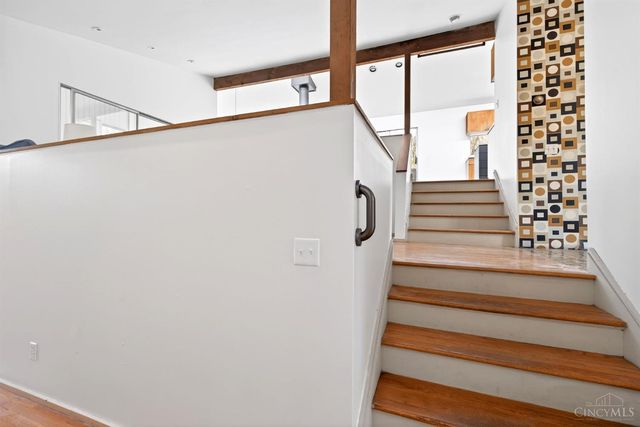 3595 Cooper Road, Blue Ash, OH 45241