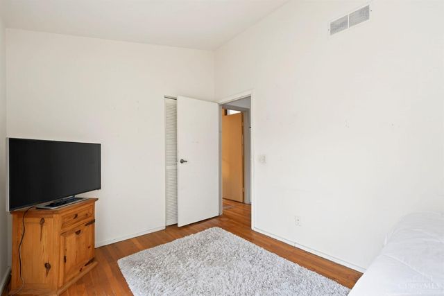 3595 Cooper Road, Blue Ash, OH 45241