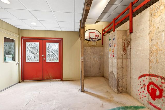 3595 Cooper Road, Blue Ash, OH 45241