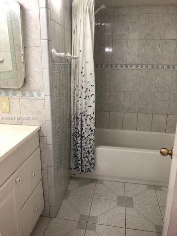3119 Oakland Shores Drive C207, Oakland Park, FL 33309