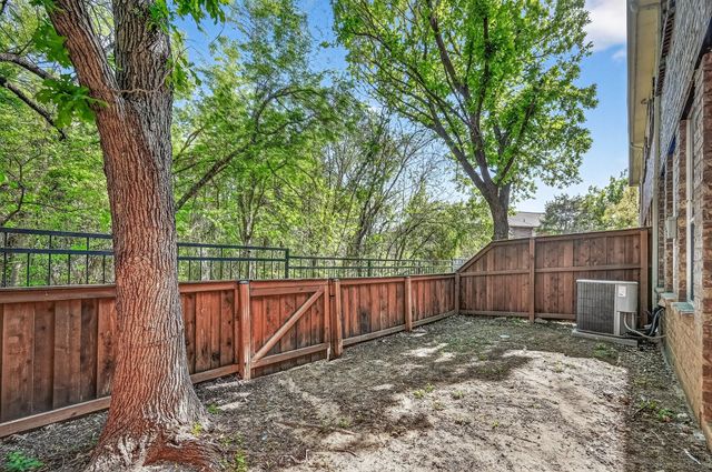 248 Turnberry Lane, Lewisville, TX 75067