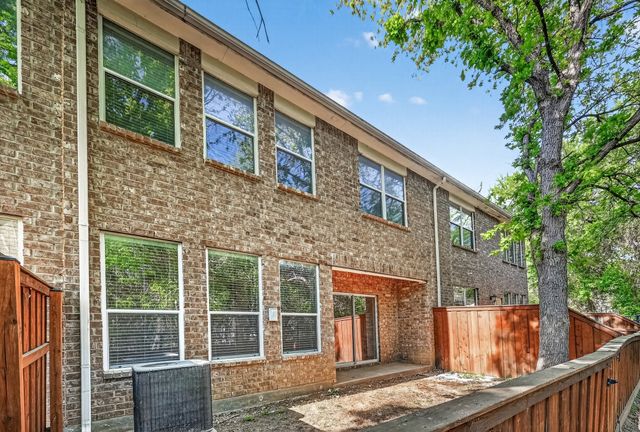 248 Turnberry Lane, Lewisville, TX 75067