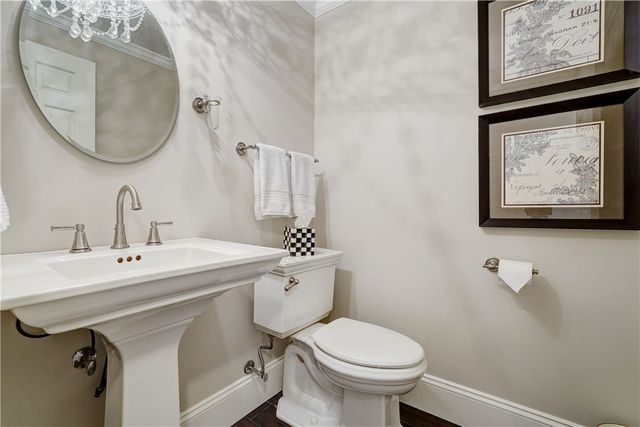 23 Summit Oaks, Pittsford, NY 14534