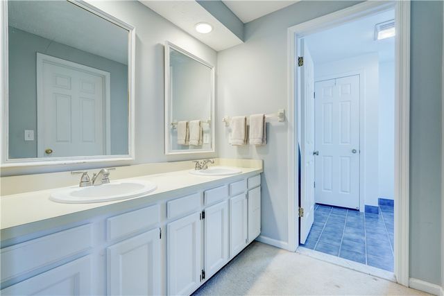 23 Summit Oaks, Pittsford, NY 14534