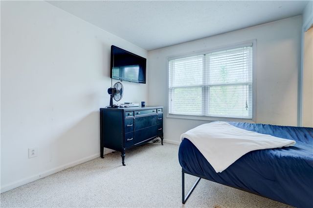 23 Summit Oaks, Pittsford, NY 14534