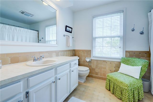 23 Summit Oaks, Pittsford, NY 14534