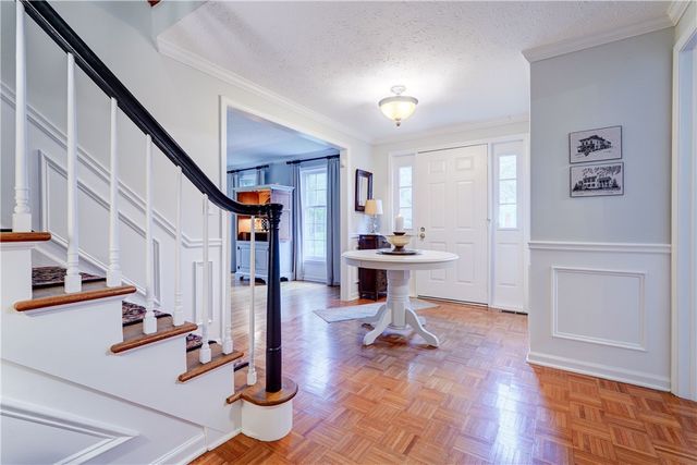 23 Summit Oaks, Pittsford, NY 14534