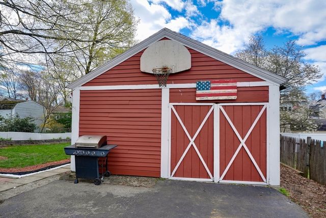 25 Verndale Street, Haverhill, MA 01835
