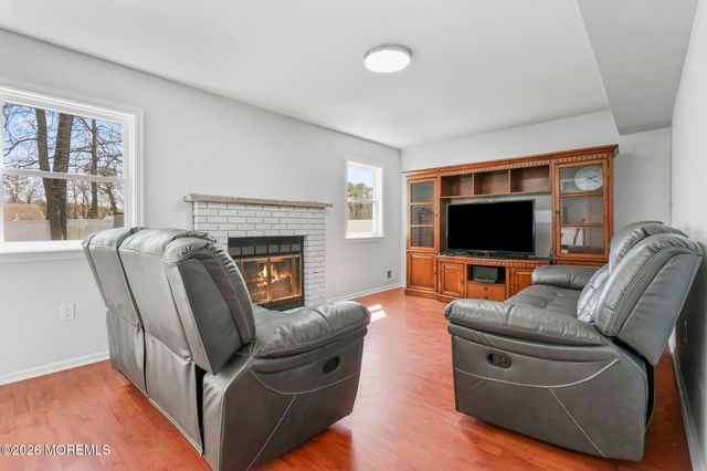 4 Winsted Drive, Howell, NJ 07731