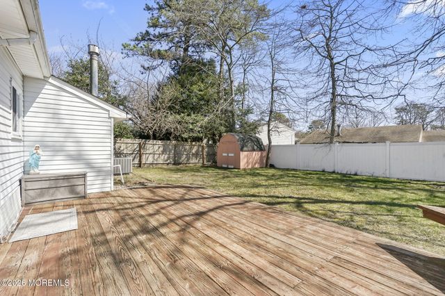 4 Winsted Drive, Howell, NJ 07731