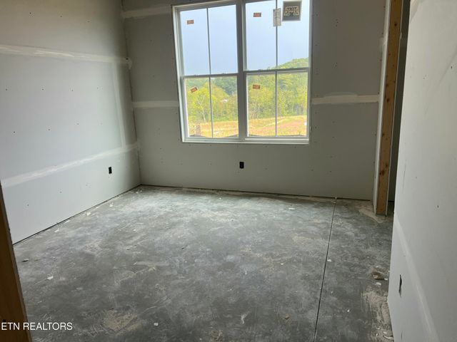 210 Limelight Lane, Lenoir City, TN 37772