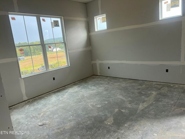 210 Limelight Lane, Lenoir City, TN 37772