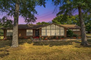 2605 Walker Ln, Nashville, TN 37207