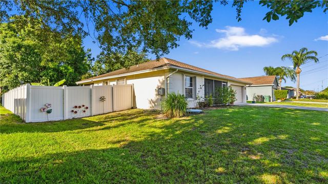2001 SW FEARS AVENUE, Port St Lucie, FL 34953