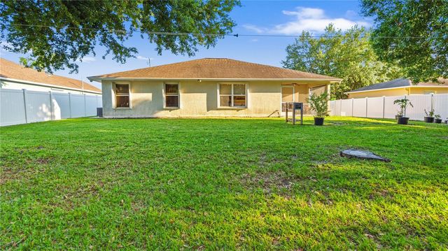 2001 SW FEARS AVENUE, Port St Lucie, FL 34953
