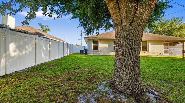 2001 SW FEARS AVENUE, Port St Lucie, FL 34953