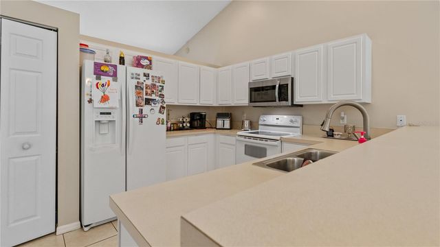 2001 SW FEARS AVENUE, Port St Lucie, FL 34953