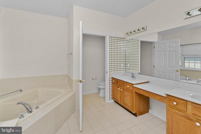103 AVIGNON RD, Monroe Township, NJ 08831