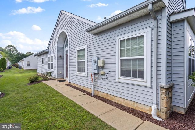103 AVIGNON RD, Monroe Township, NJ 08831
