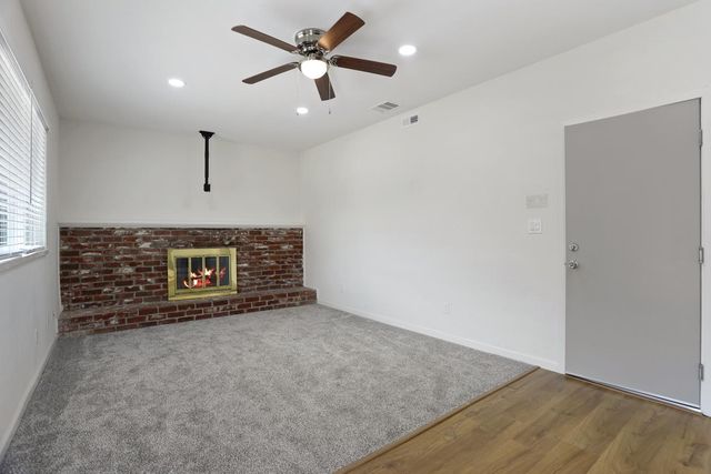 1412 Elisabeth Ave, Escalon, CA 95320