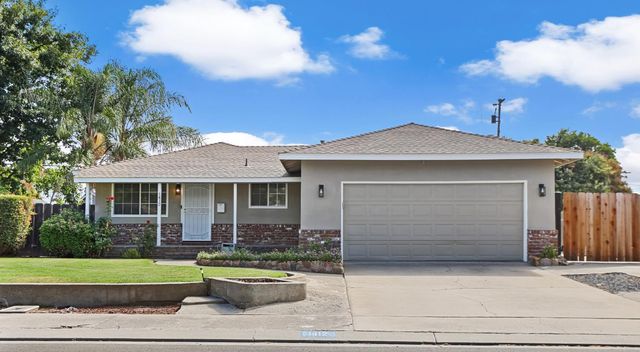 1412 Elisabeth Ave, Escalon, CA 95320