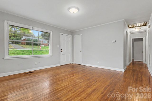 4164 Welling Avenue, Charlotte, NC 28208