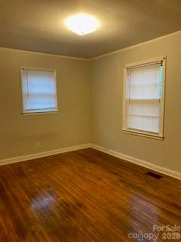 4164 Welling Avenue, Charlotte, NC 28208