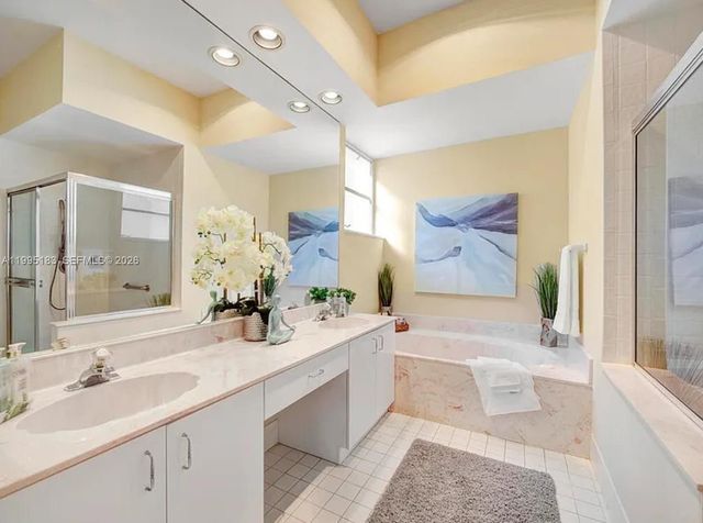 3746 Spring Crest Ct, Lake Worth, FL 33467