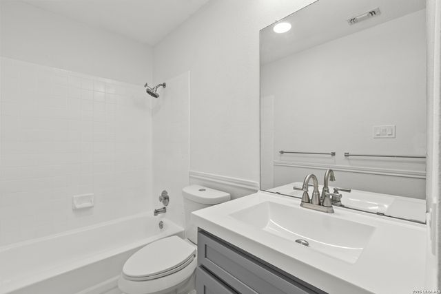 1923 TOWN OAK DR, San Antonio, TX 78232