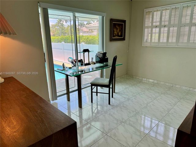 3440 NE 170th St, North Miami Beach, FL 33160